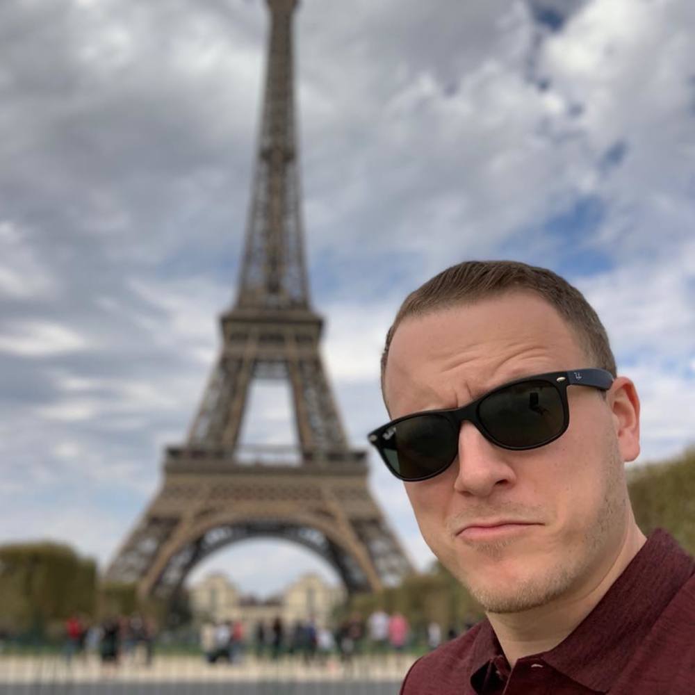 Meet your Posher, Devin